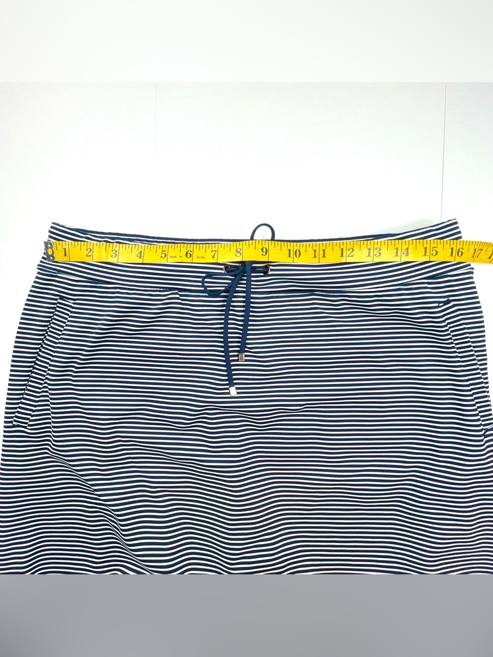 CHICO'S Zenergy Navy Blue White Striped Skort Golf Athletic Pockets Size 8/10 - Picture 10 of 11